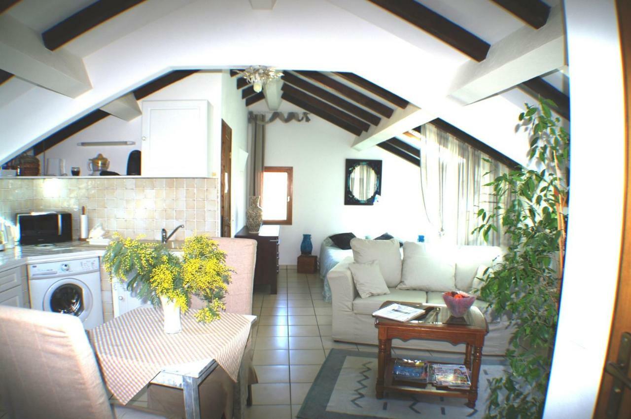 Studio Le Petit Nid D'Amour Meuble Tourisme 3 Etoiles Poggio Santa-Lucia-di-Tallano Экстерьер фото